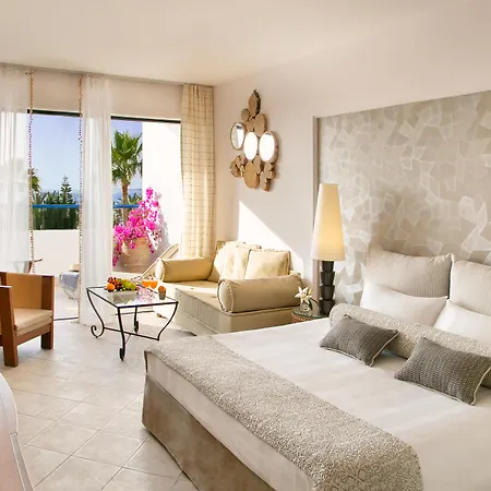 Hotel Azia &