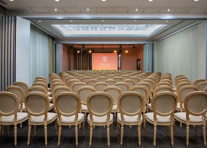 Azia & 5* Πάφος