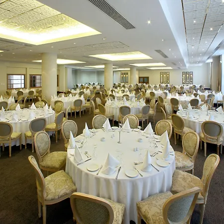 Azia & パ フォス