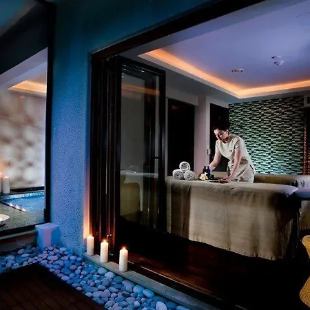 Azia & パ フォス